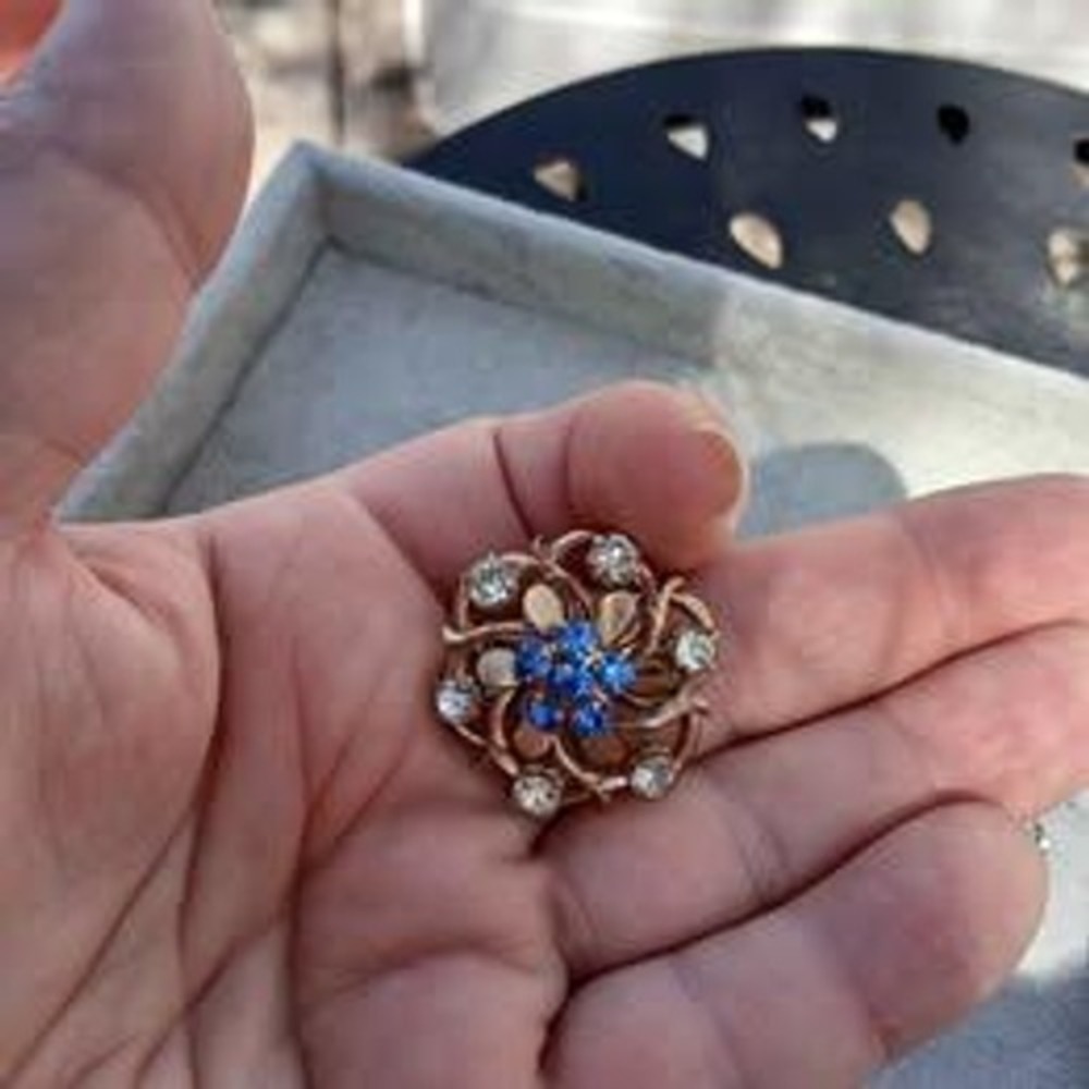 Vintage Brooch Lot Blue Gold Silver Tone Rhinestone Floral Snowflake Scatter - Picture 7 of 9